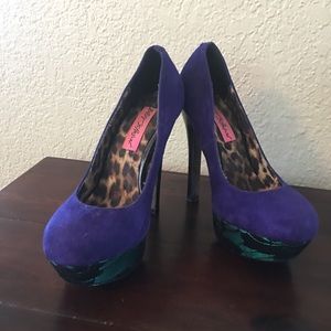 Betsy johnson purple shade heels